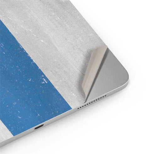 Finland Flag Distressed iPad Pro 13in M4 (2024) Skin